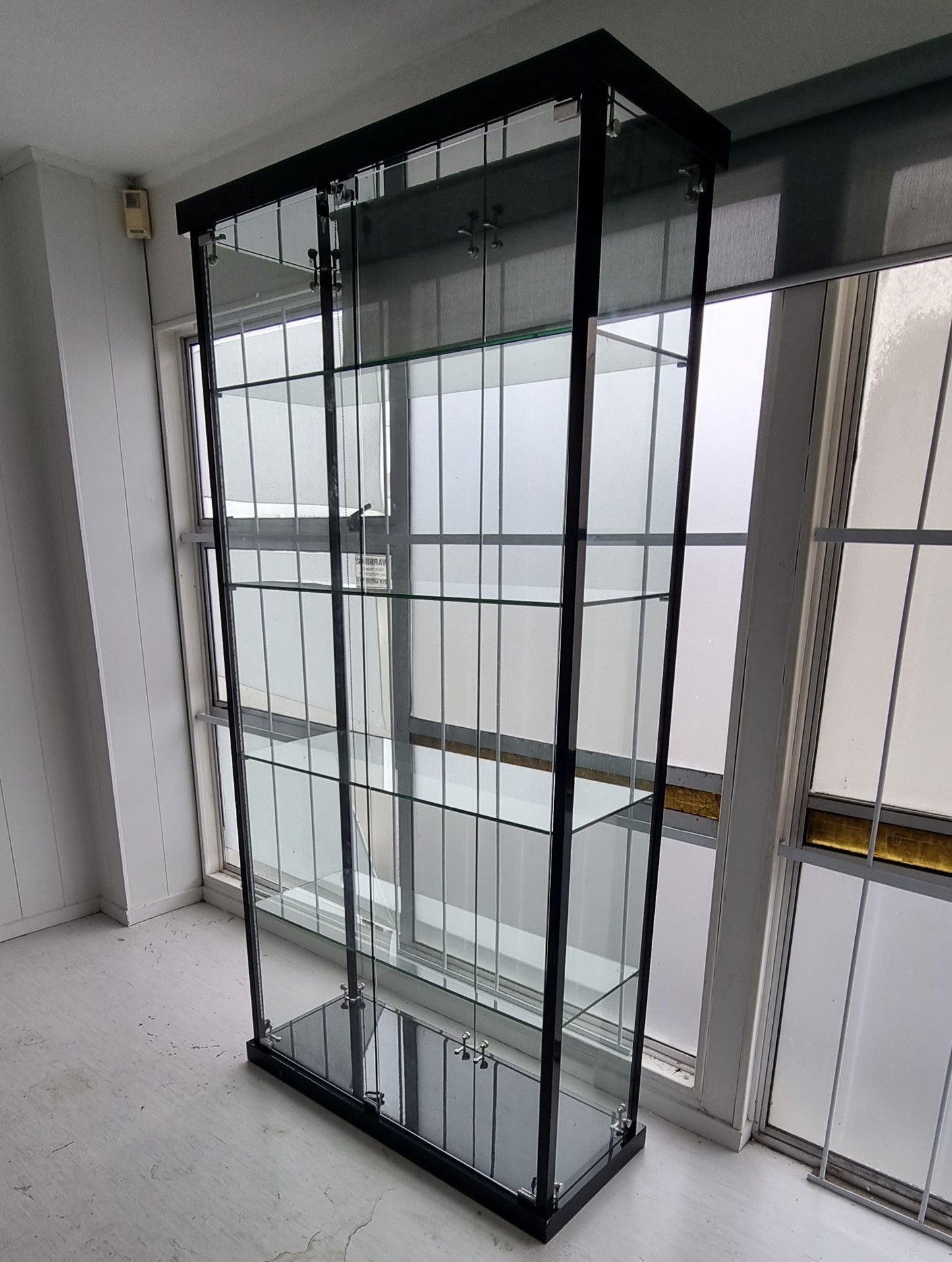 Glass Cabinet Premium 1000w x 400d x 2000h (DUG201)