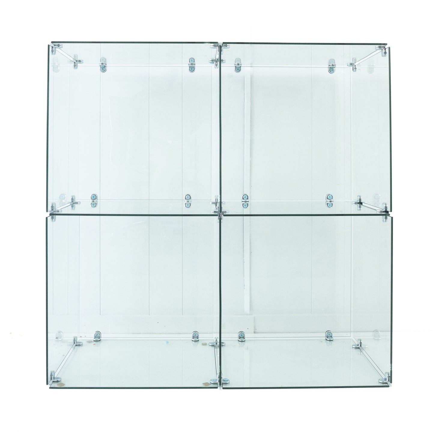 Customizable Glass Display Cubes